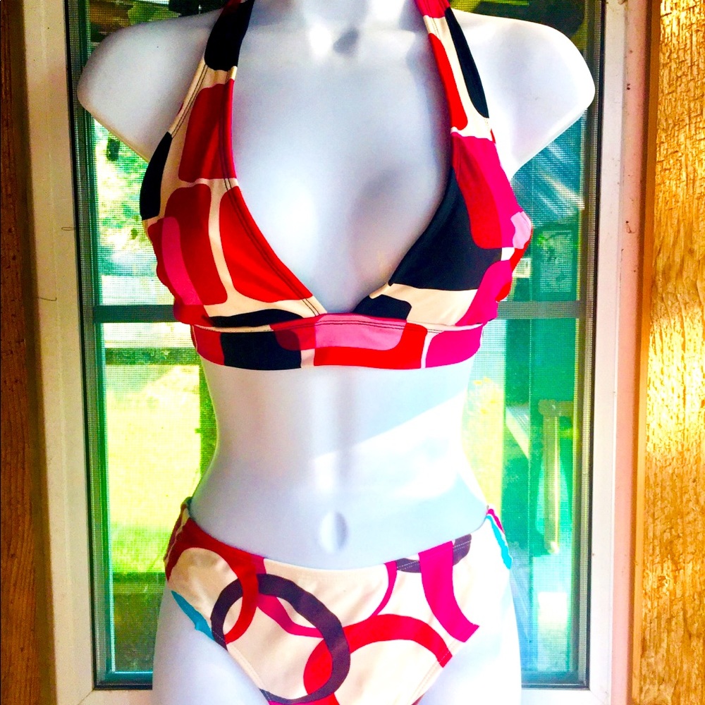 A BIKINI IN GOOD TASTE IN BEAVER CREEK CO. 1997